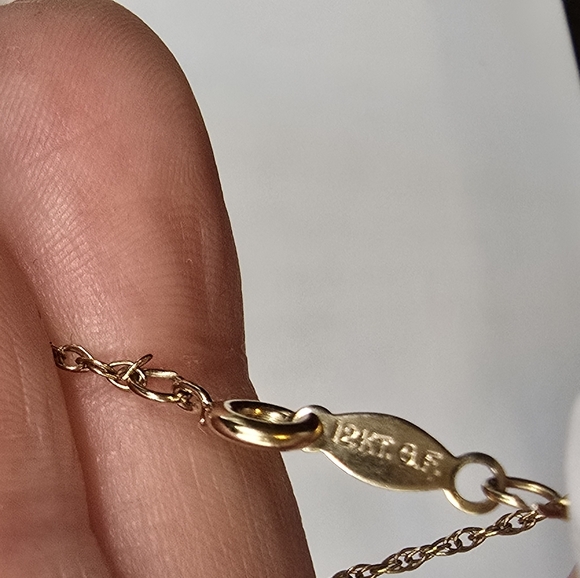 5Ct Round Cut Red Garnet Cross Pendant Gold Vermial 12 KT. G.F. Chain - Picture 5 of 5